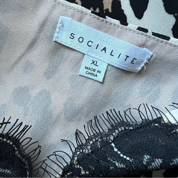Socialite leopard lace cami blouse - Picture 2 of 4